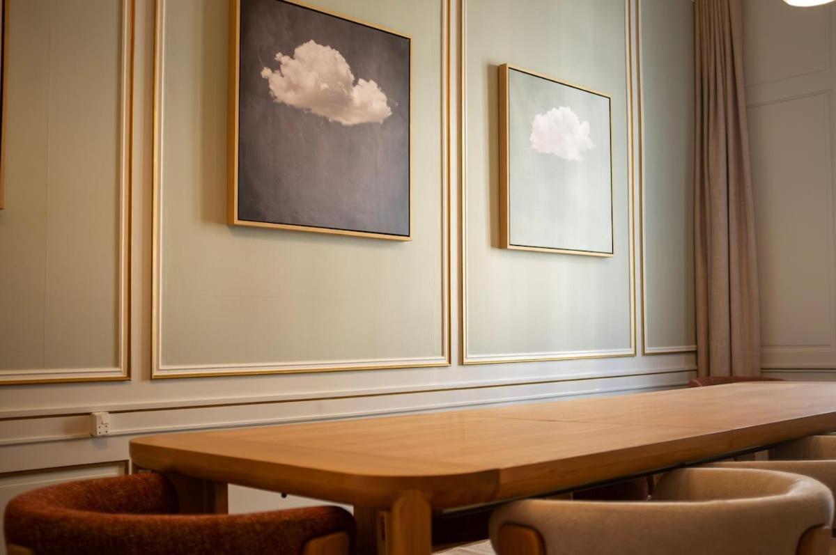 Royal And Luxurious 5br Appartement